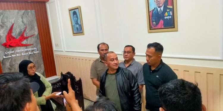 Diduga melakukan pencurian kabel,diringkus Komando Resort Militer (Korem) 082/Citra Panca Yudha Jaya (CPYJ