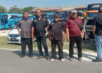 Polsek Babat tugas pengawalan Perjalanan Rombongan Perguruan IKSPI Menuju Lapangan Gajah Mada