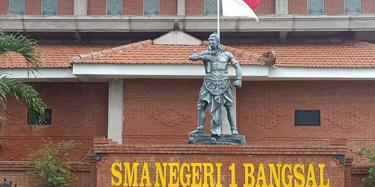 Dugaan Pungli Di SMAN 1 Bangsal Merajalela, Kepala Sekolah Bungkam 